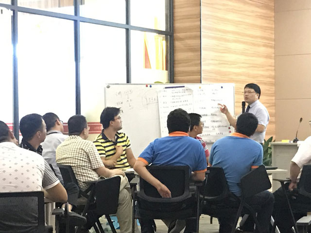 李国武老师围绕8D的分析步骤讲解